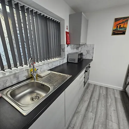 Cosy Cardiff Apartments - Garden Lounge Exterior photo