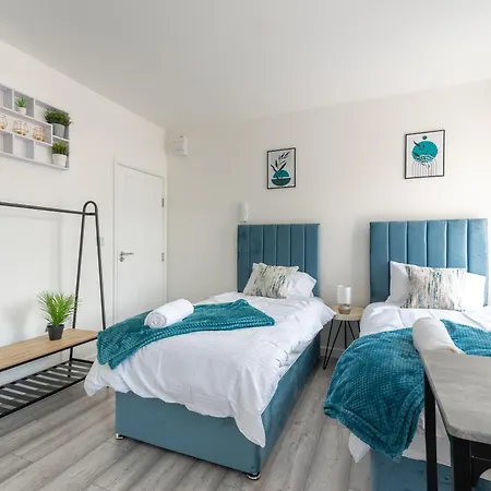 Cosy Cardiff Apartments - Garden Lounge Exterior photo